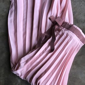 Vintage women Aline pleated pink skirt